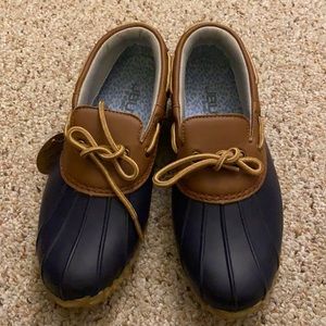 Brand new Women’s rain shoes size 8